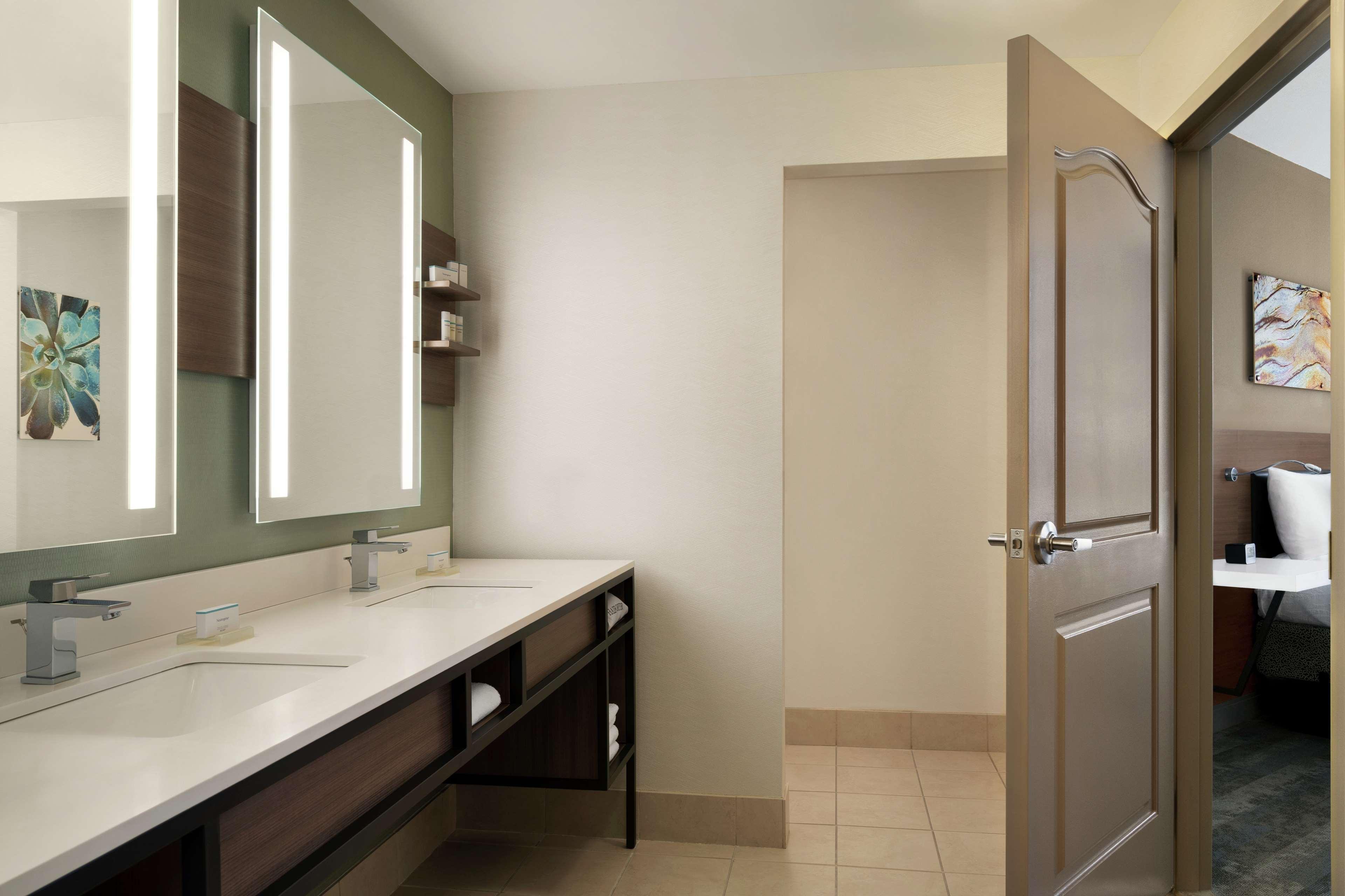 Hilton Garden Inn Charlotte/Ayrsley Kültér fotó